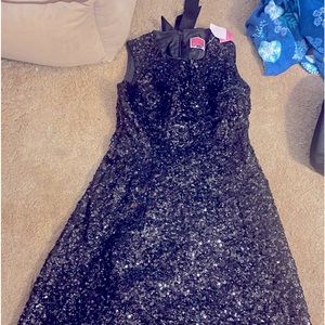 Kate Spade Party Dress! Runs past the knees. Gorgeous piece for a fancy dinner!